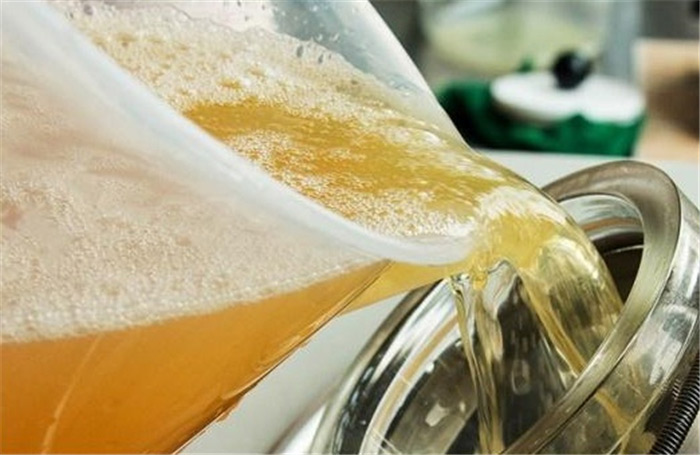 (圖:液壓油起泡)